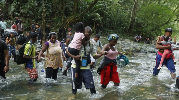 migrantes logran pasar panama