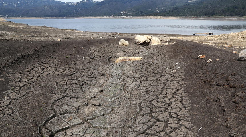 escasez racionamiento agua colombia