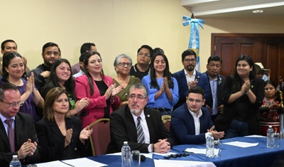 arevalo de leon presidente electo guatemala