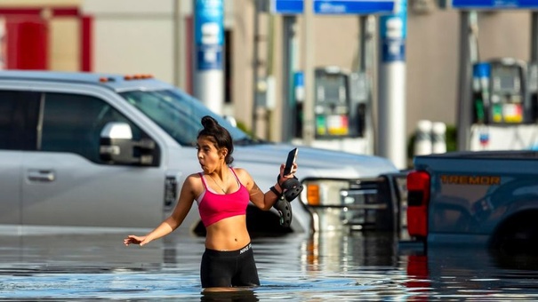 beryl deja ocho muertos en texas eeuu