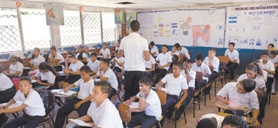 maestros colegios publico nicaragua