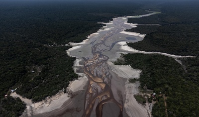 rio negro brasil seco