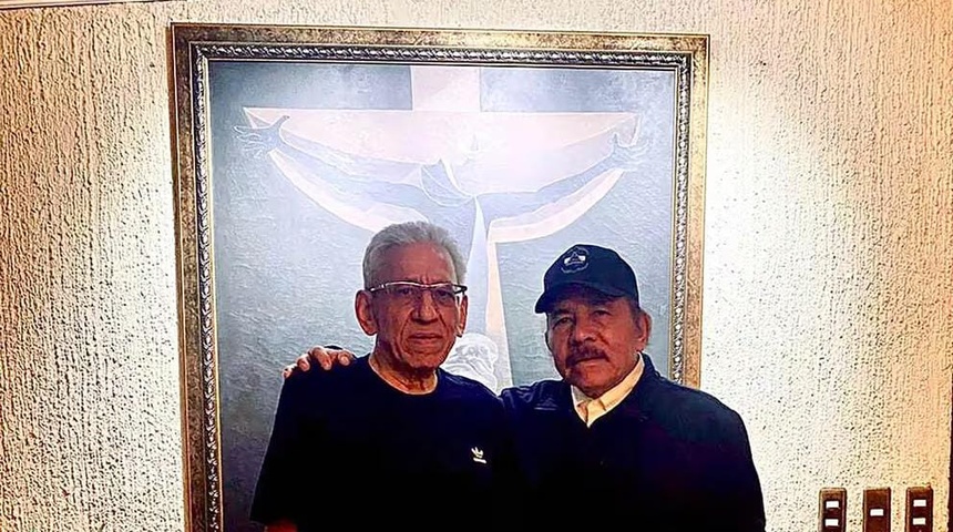 ortega junto hermano humberto ortega