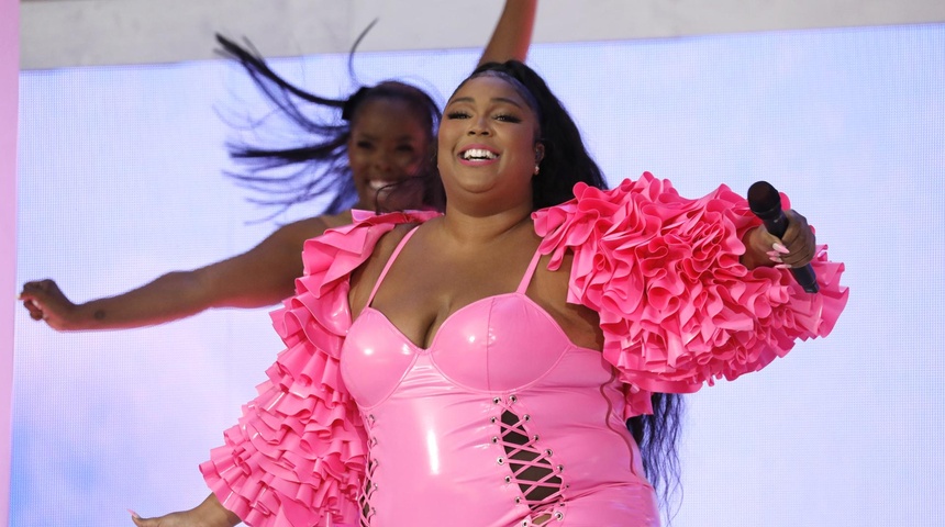 cantante lizzo desmiente acusaciones