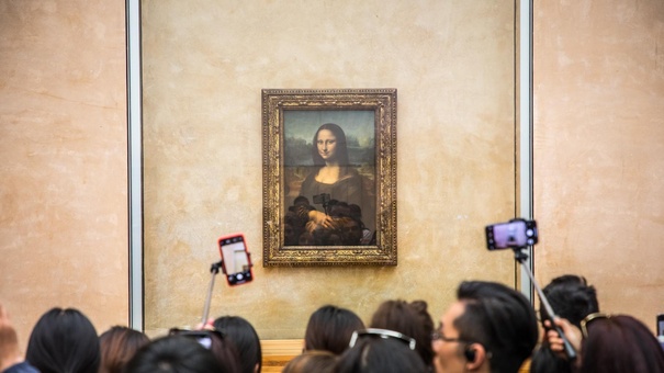 activistas climaticas arrojan sopa a la gioconda