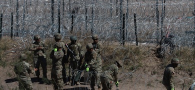 elementos guardia nacional colocan mala alambre puas