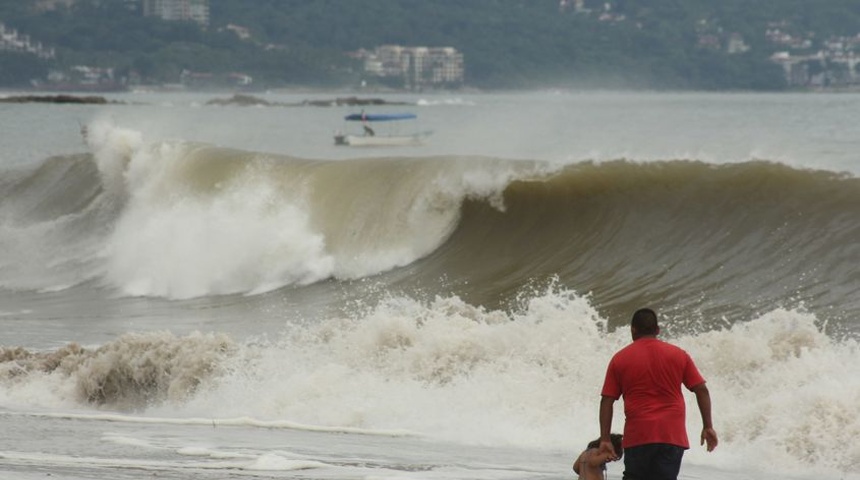 ciclon hilary se convierte a huracan