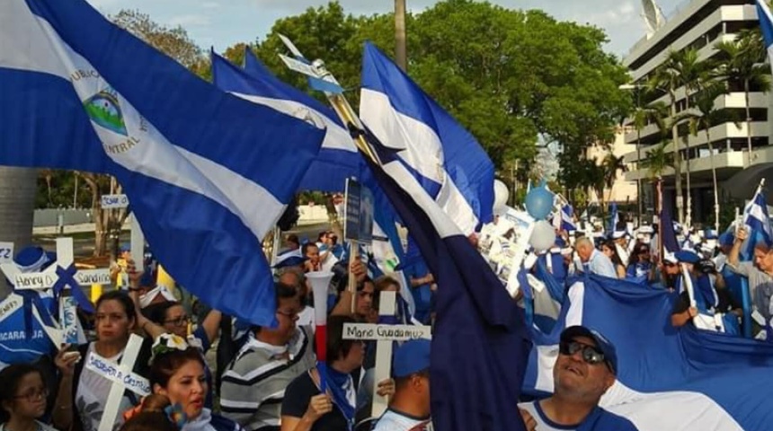 marcha de las cruces miami