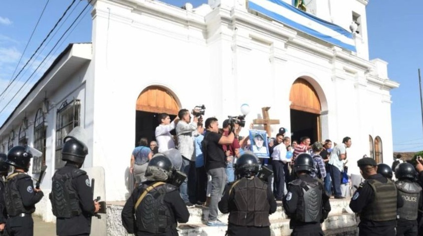 asedio a iglesia en nicaragua