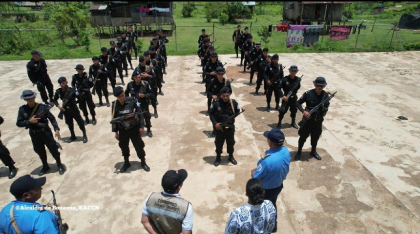 despliegan policias en territorio indigena