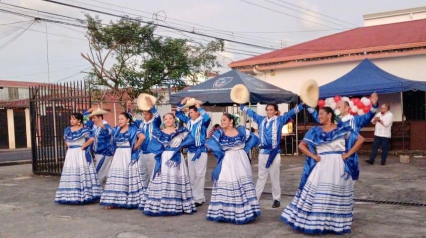 grupo folklorico raices de mi tierra