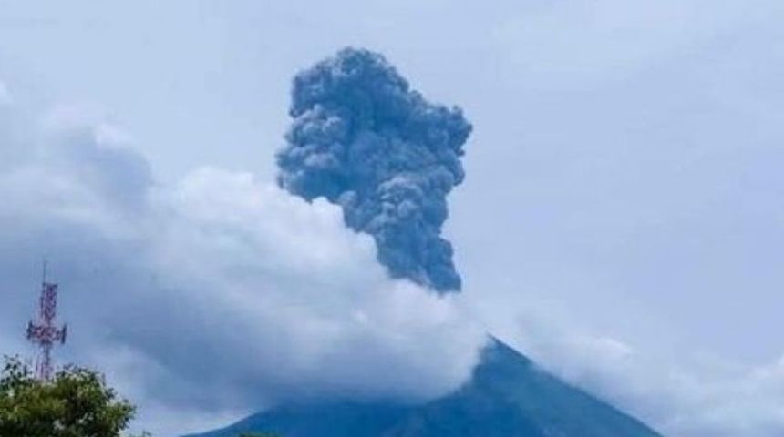 descartan peligro tras explosion en volcan concepcion isla ometepe