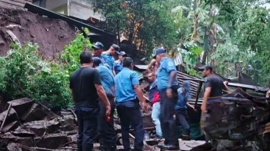 derrumbe casa familia soterrada managua