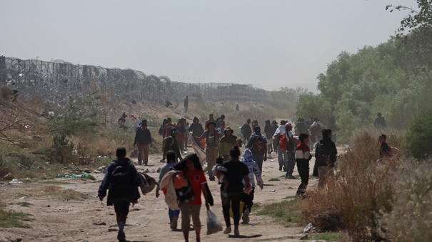 migrantes suben trenes mexico