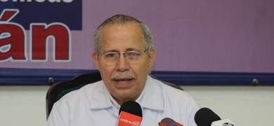 ortega asciende al doctor carlos sáenz