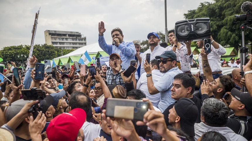 suspension carlos pineda candidatura presidencial guatemala