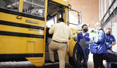 excarcelados nicaraguenses suben autobuses guatemala