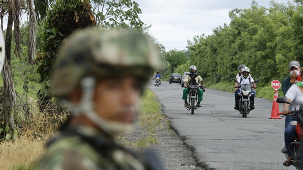 asesinato trabajadores finca colombia