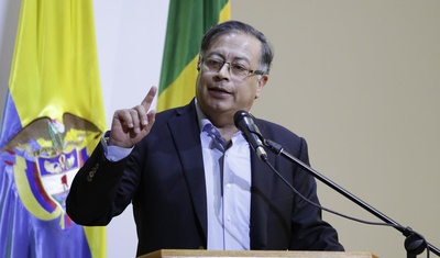 gustavo petro envia menaje hijo