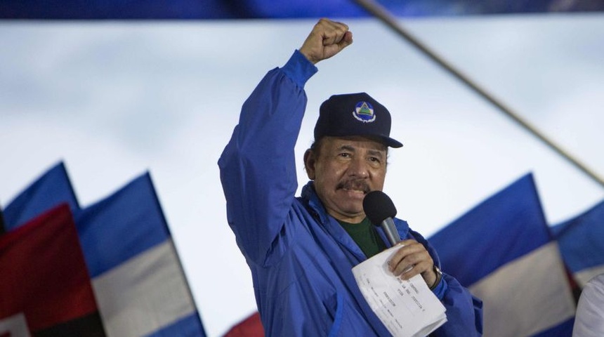 daniel ortega en un acto publico managua