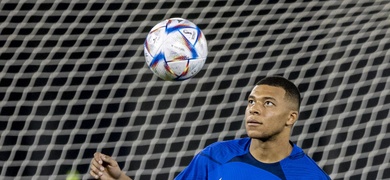 mbappe pide oraciones salud exfulbolista pele