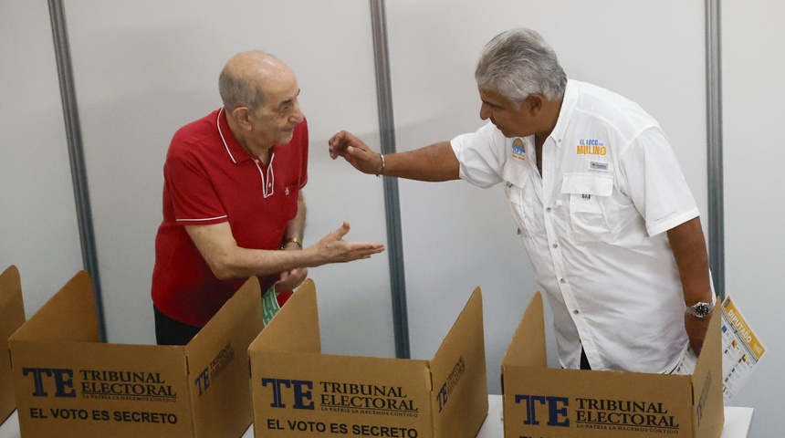 candidato presidencial raul mulino panama llega a votar