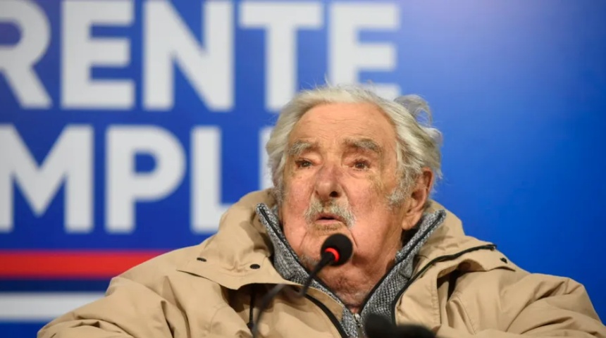 expresidente jose mujica operado