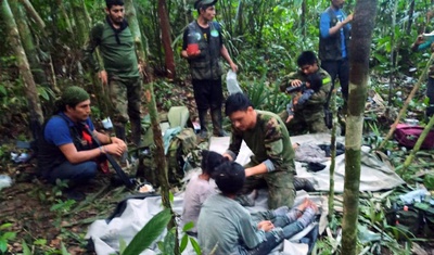 militares colombianos atienden ninos perdidos amazona