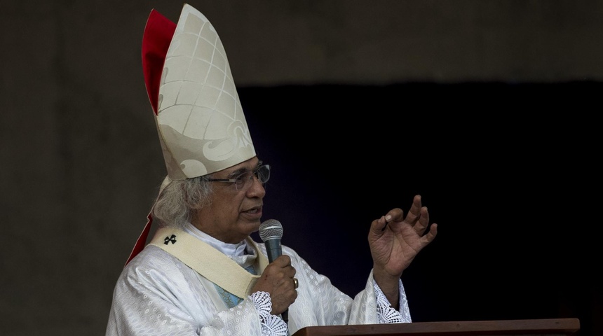 cardenal brenes llama cambio nicaragua