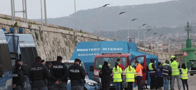 migrantes recacatados mediterraneo