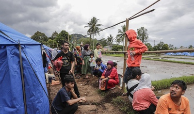 victimas mortales terremoto indonesia