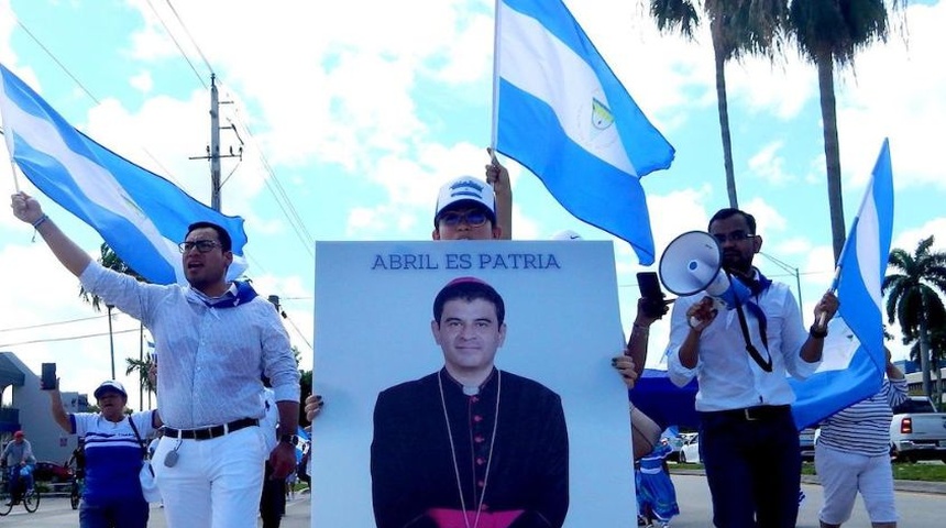 expresos politicos piden libertad de monseñor rolando