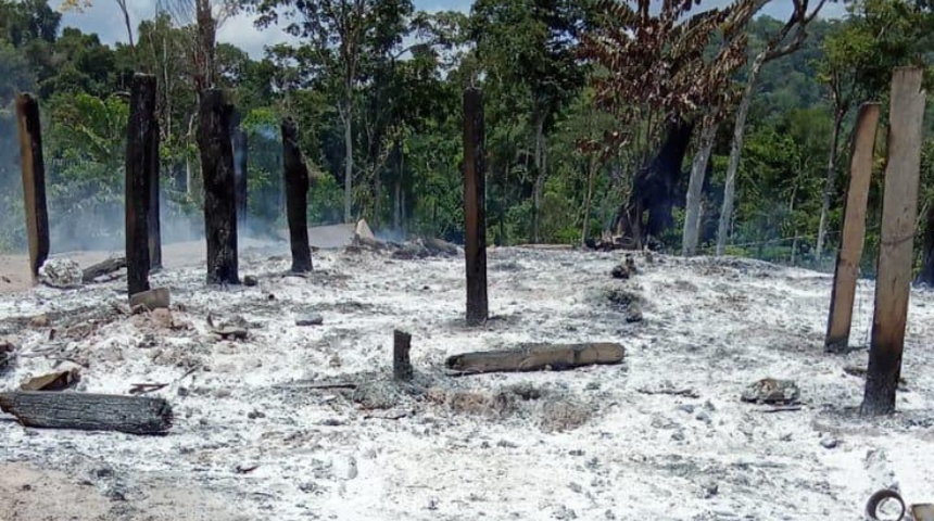 banda colones desplazan comunidad indigena nicaragua