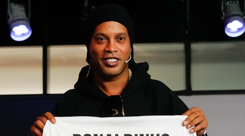 ronaldinho citado operaciones sospechosas criptomonedas