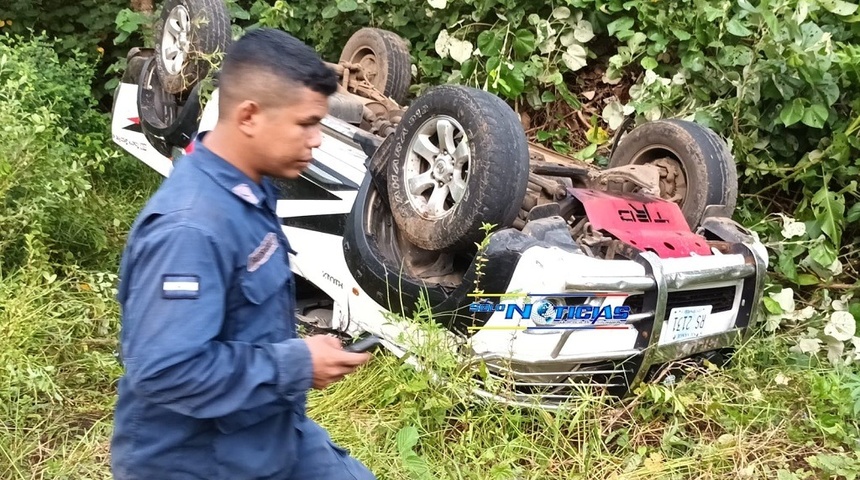 camioneta accidentada en corn island