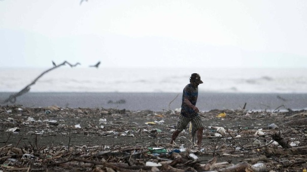 ontaminacion en playas de costa rica