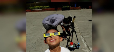 astronomos aficionados de leon se preparan para observar eclipse