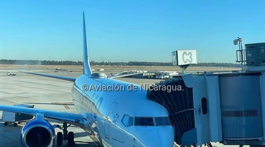 primer vuelo de aerolinea United Airlines en nicaragua.