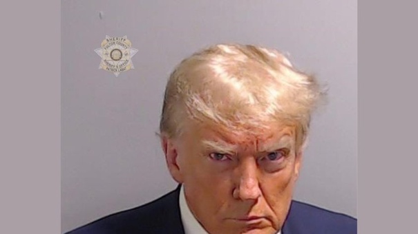 primer foto policial donald trump