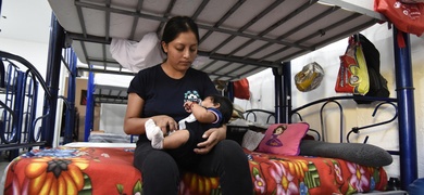 migrante da a luz en frontera mexico eeuu