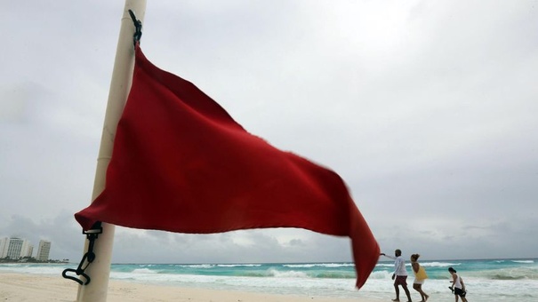 tormenta tropical helene playa cancun