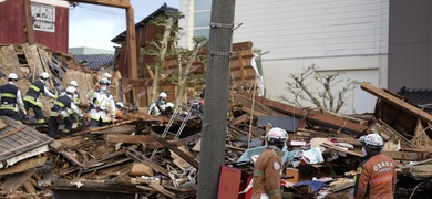 servicios de rescate terremoto japon