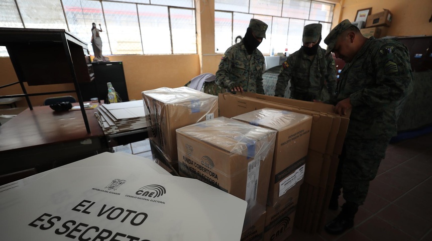 material electoral ecuador