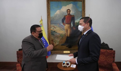 Copias de Estilo de Orlando Gómez, Embajador de la República de Nicaragua