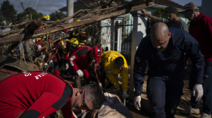 muertos inundaciones brasil