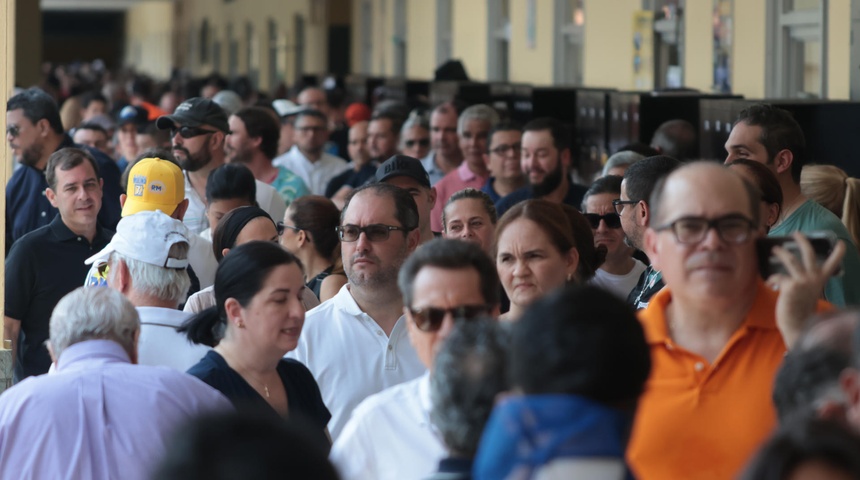 panamenos esperan fila votar