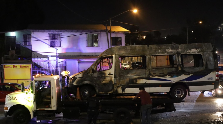 bus incendiado tijuana mexico