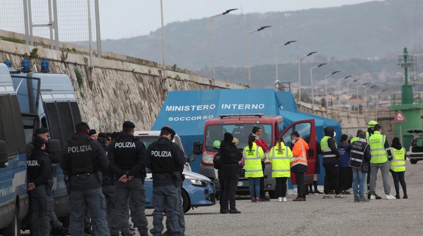 migrantes recacatados mediterraneo