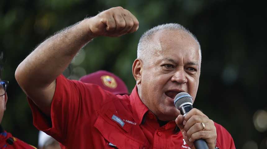 diosdado cabello venezuela brinda conferencia