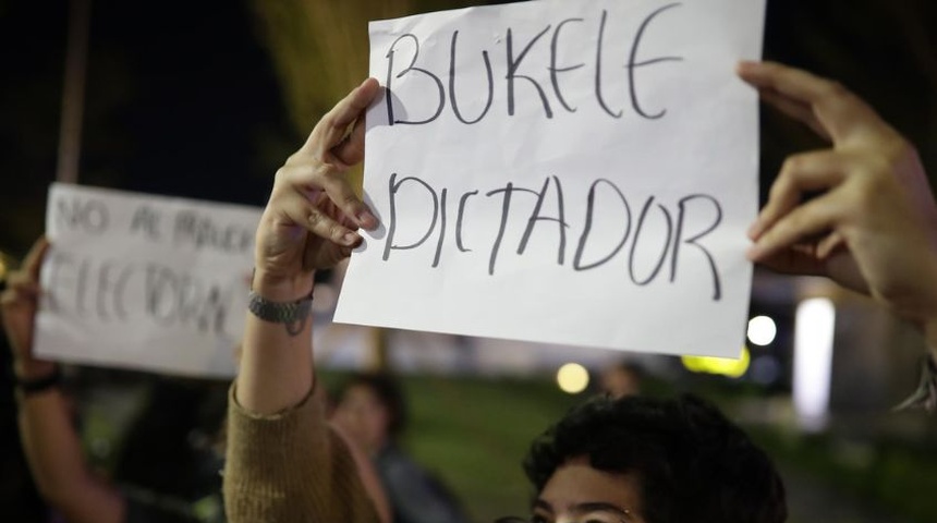 feministas piden desconocer reeleccion bukele